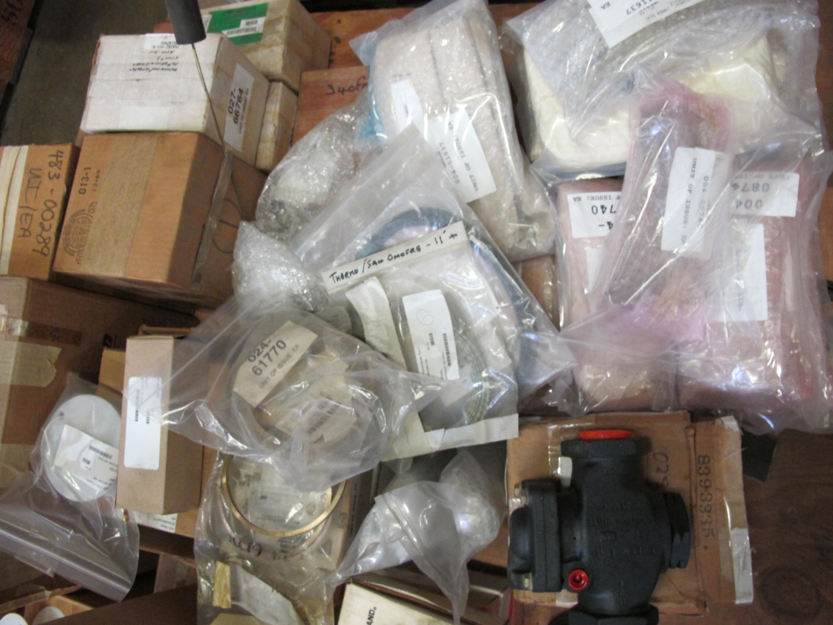 LOT TO INCLUDE: (48) ELECTRO MOTIVE BYPASS VALVE ELEMENTS, (4) INGERSOLL-RAND PISTON RING SETS, (13) ASSEMBLY, TURBINE/GENERATOR TYPE, OIL WIPER APPLICATION, GLAND RING KIND, 10" OTHER, (8) VALVE KITS, (7) THERMOWELL INCONEL 690 MATERIAL. LOADING & HANDLING FEE $15-4618